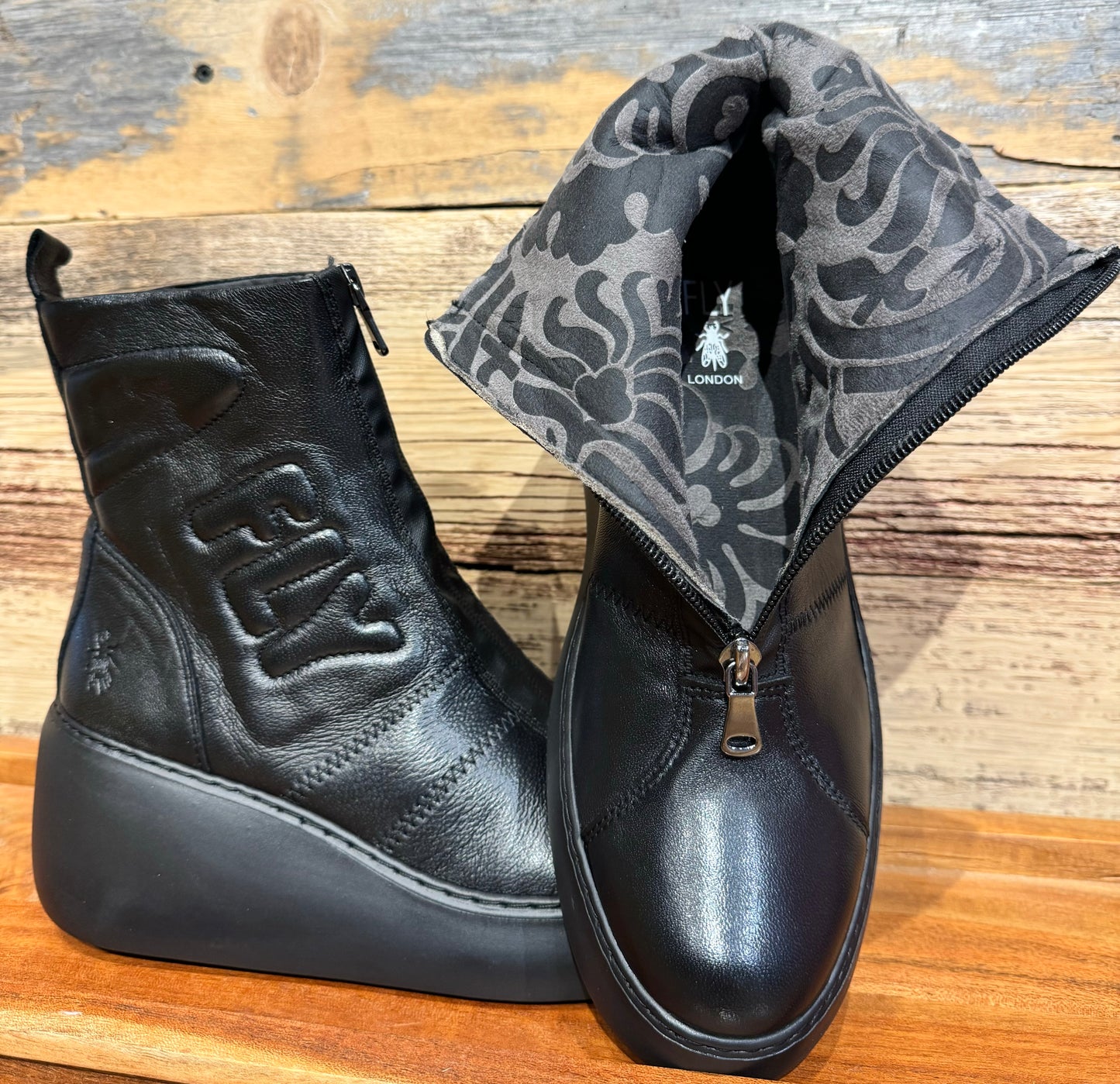 Drim 645 Black - Urban Shoetique