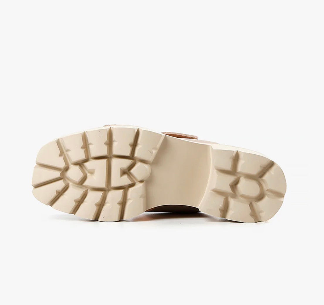 Link & Lugg Vel in Taupe - Urban Shoetique