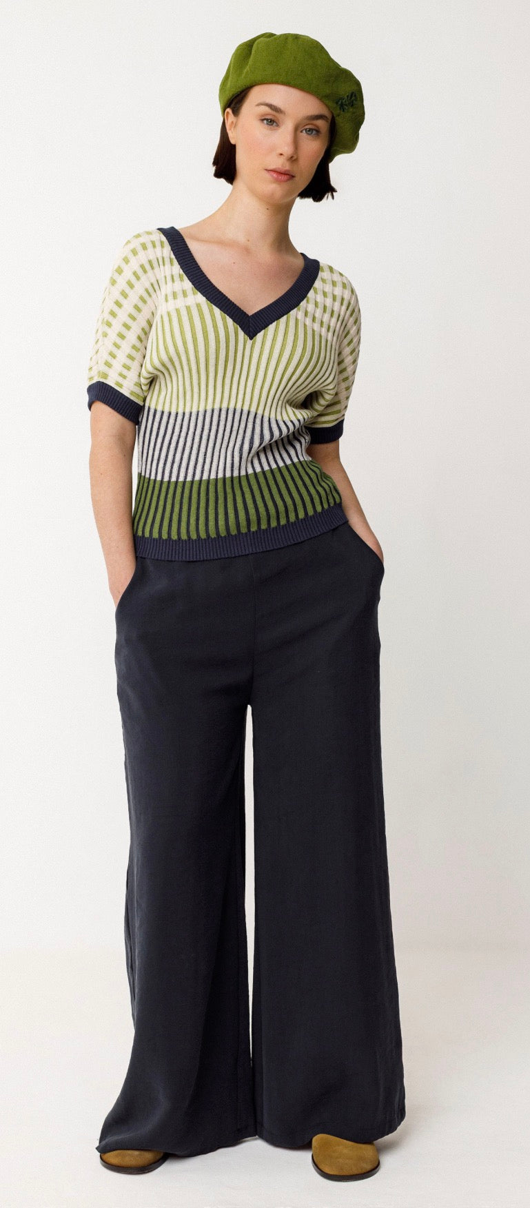 Kole-Gots Sweater in Multicolor - Urban Shoetique