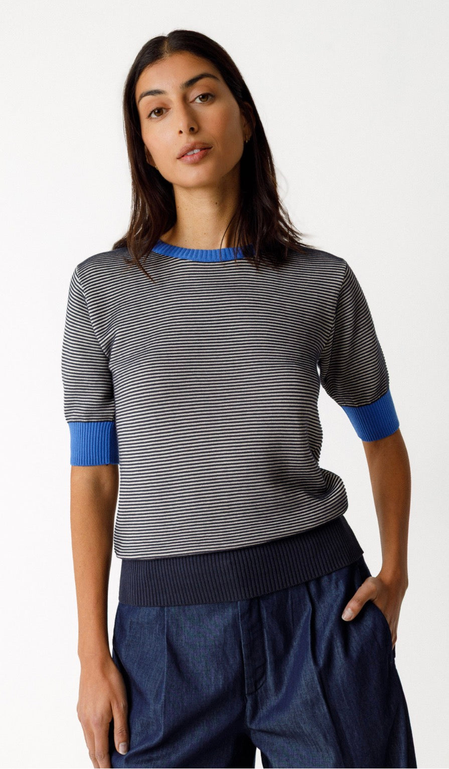 Muike-Gots Sweater in Navy - Urban Shoetique