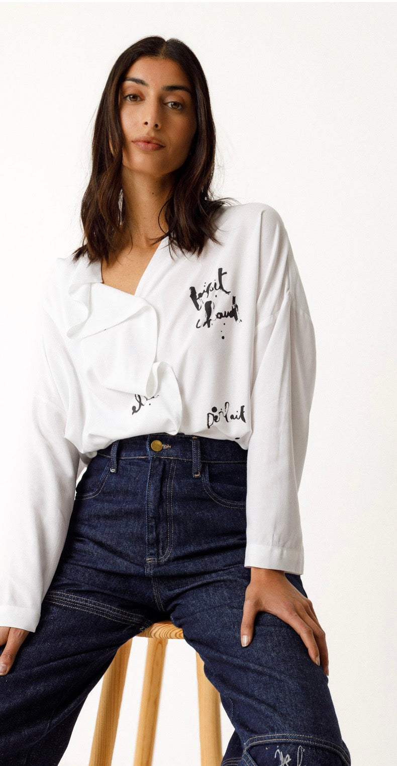 Laia Shirt in White - Urban Shoetique