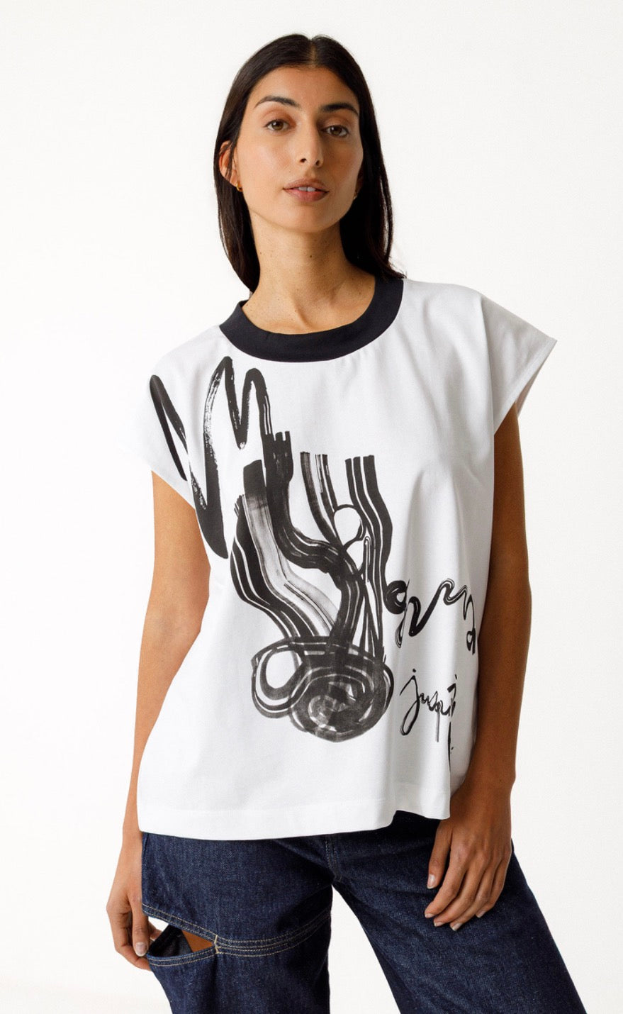 Eris-Gots T-Shirt in White - Urban Shoetique