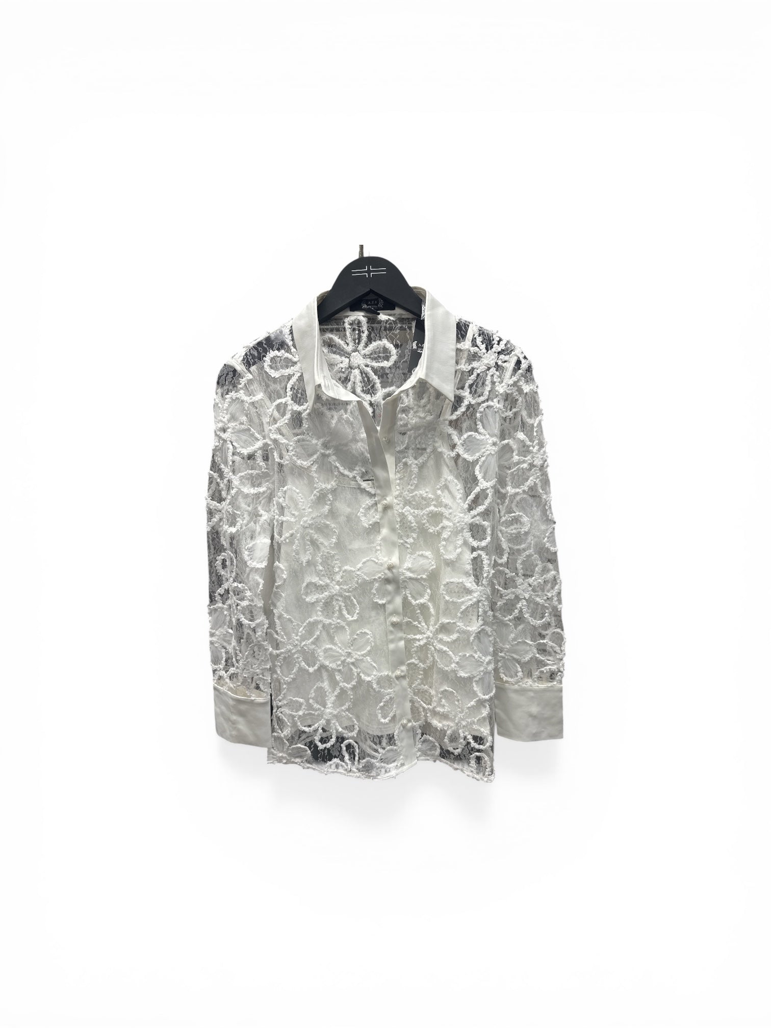 Z13301 Brenda Top in White - Urban Shoetique