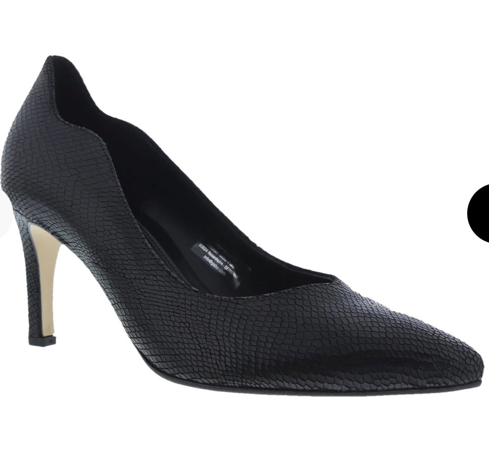 71.381.47 Pump Black Cobra