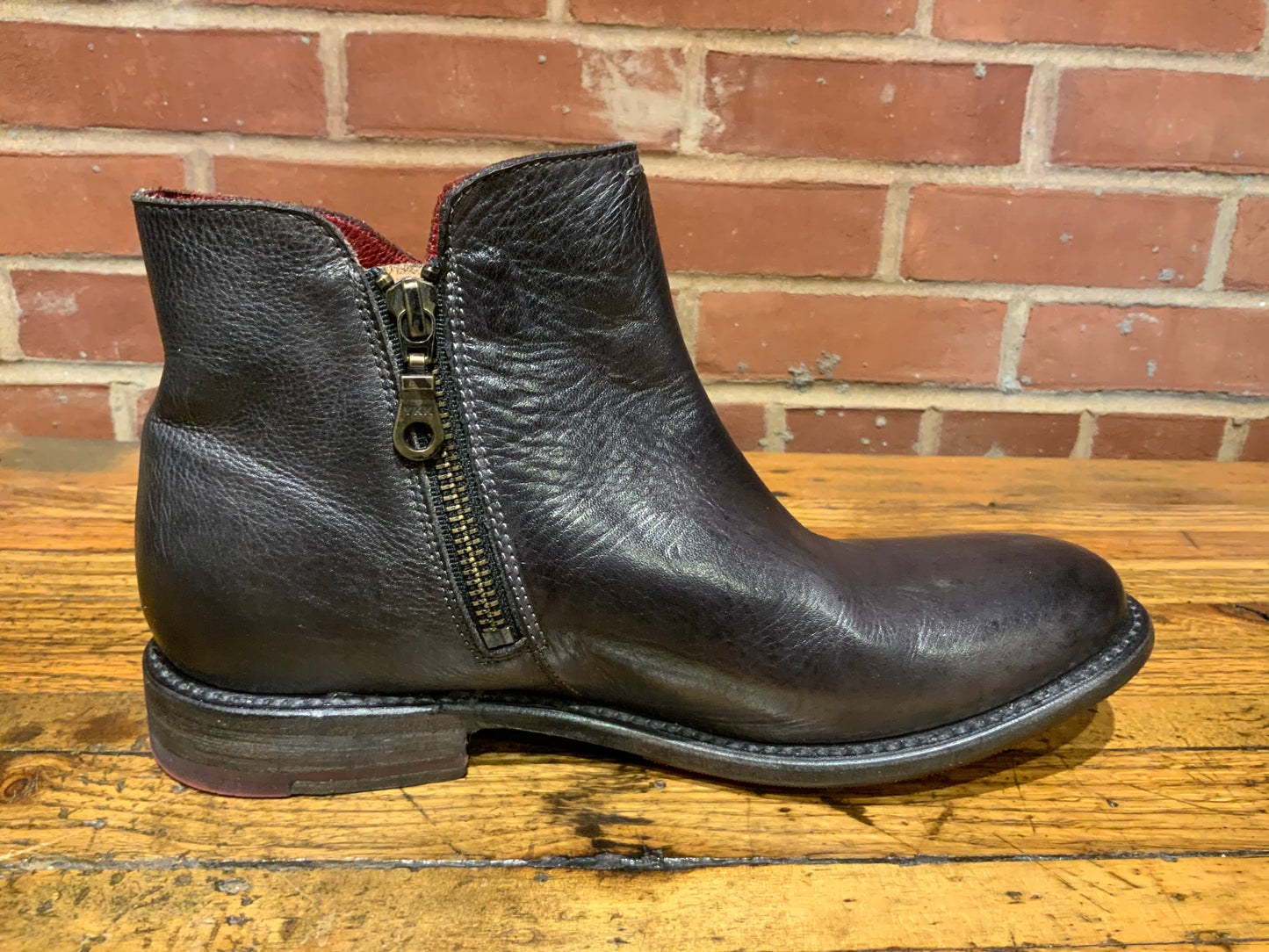 Yurisa - Urban Shoetique