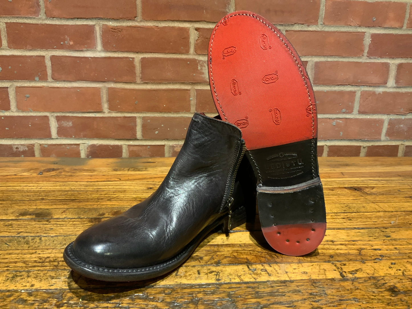 Yurisa - Urban Shoetique