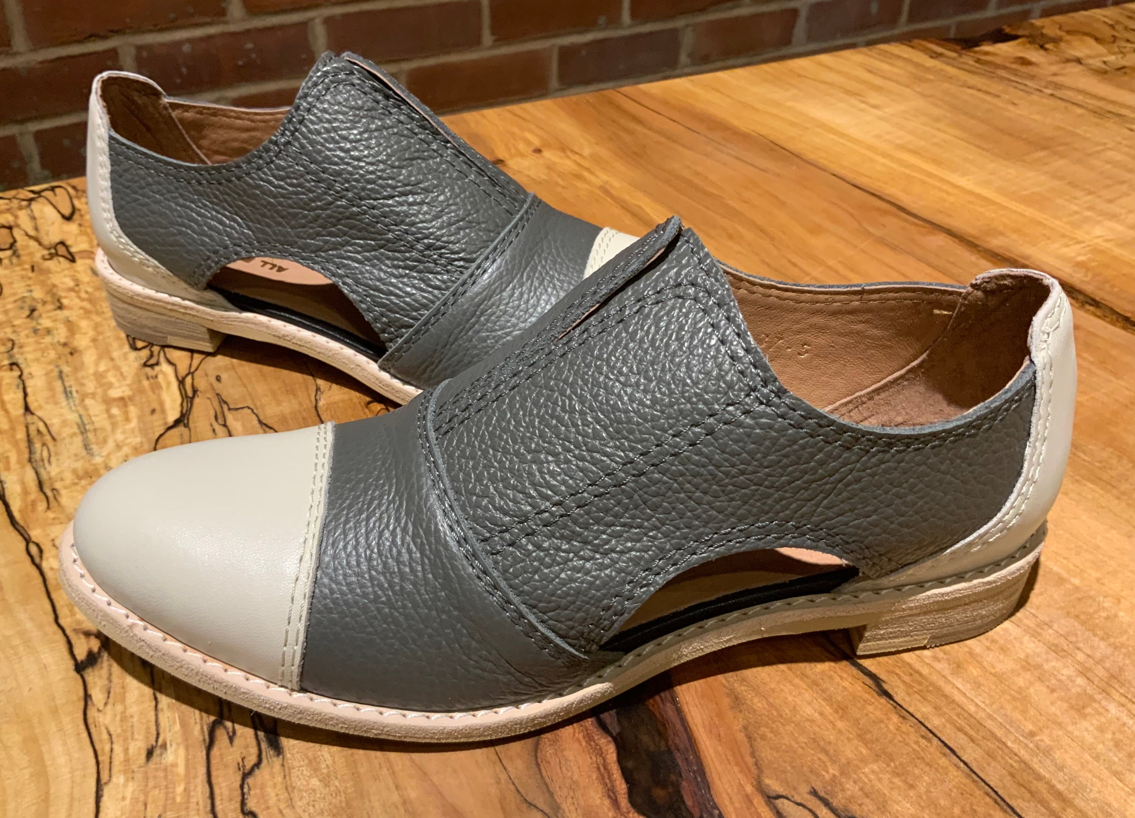 Soft Cutout Cowman Grey