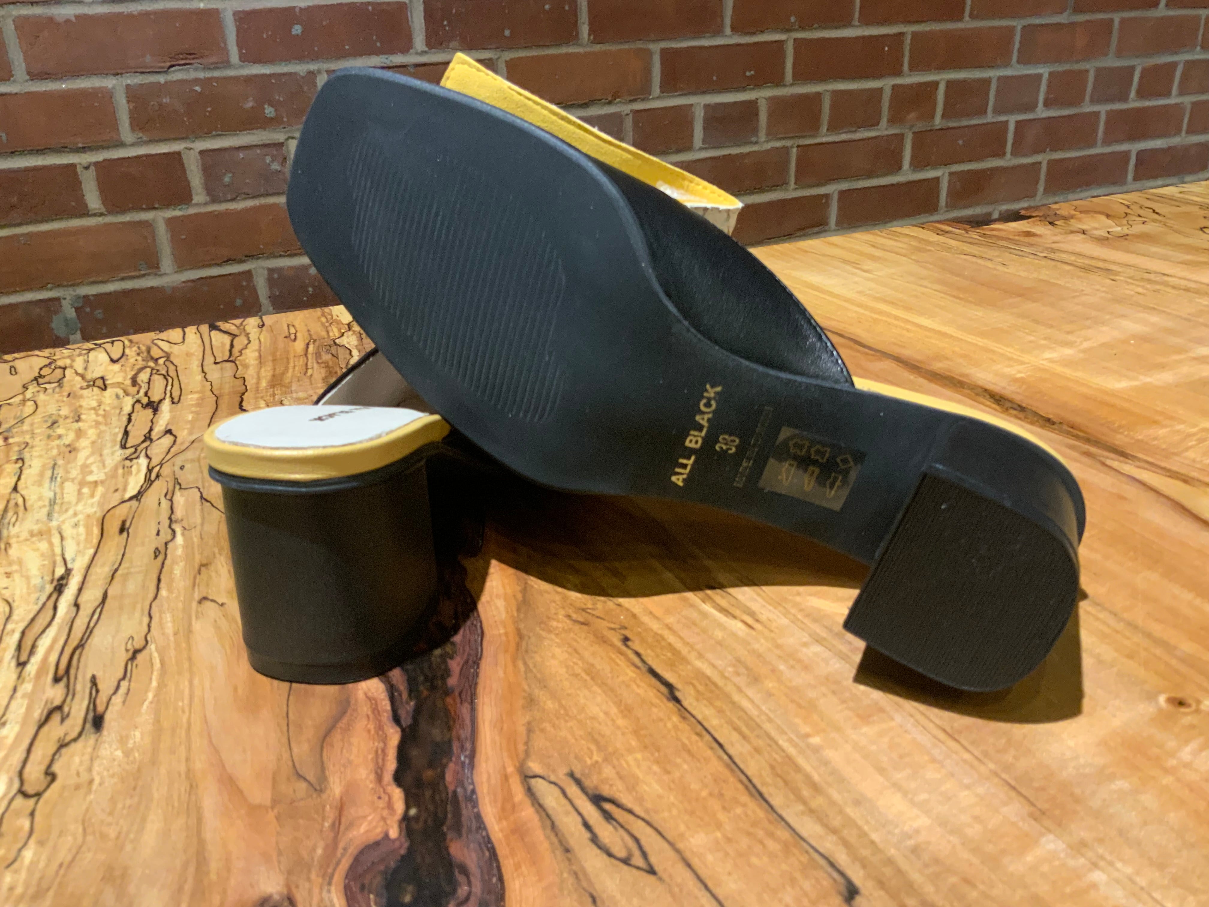 Nu Bow Mule