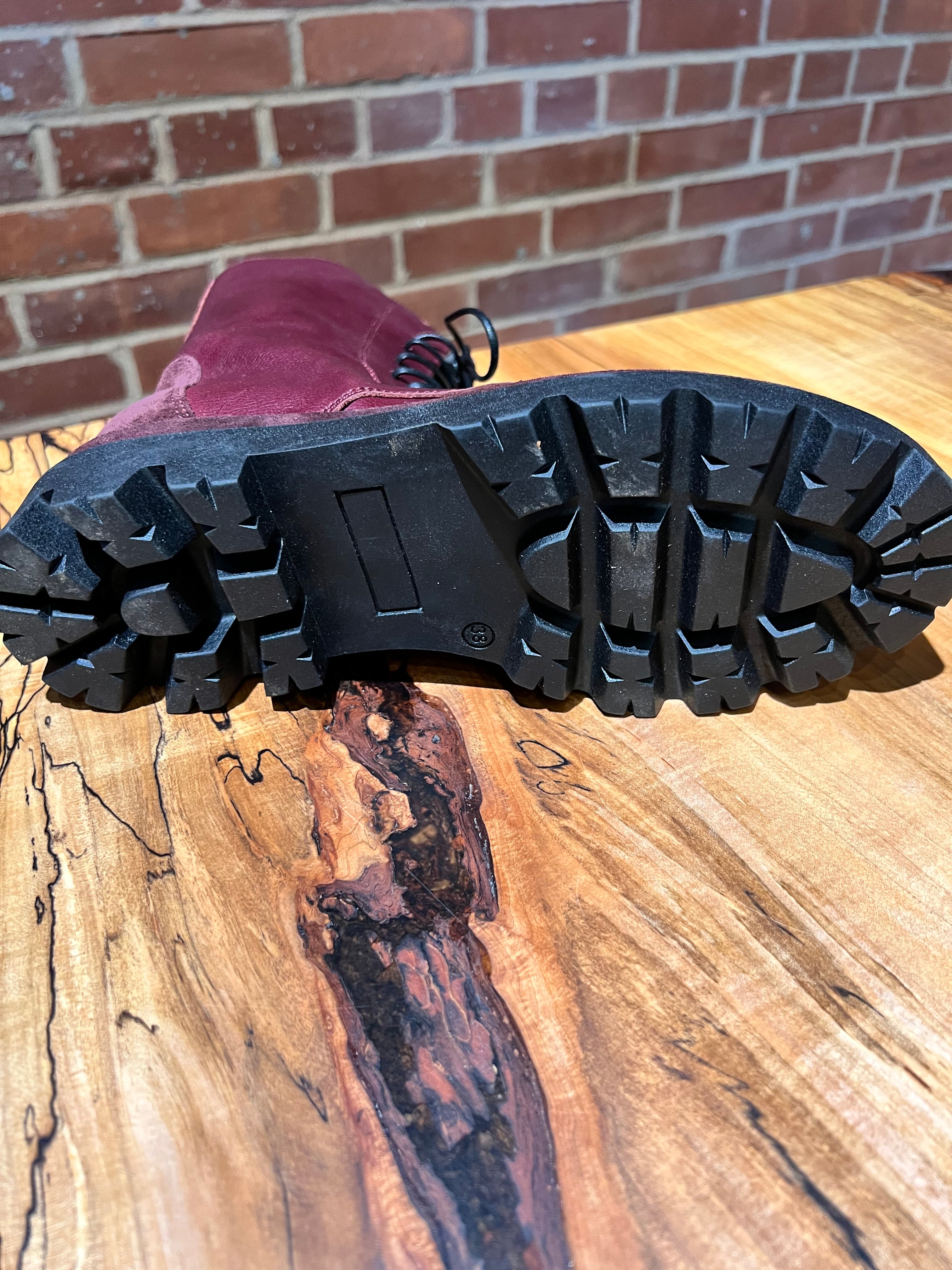 Hi Lace & Lugg Wine - Urban Shoetique