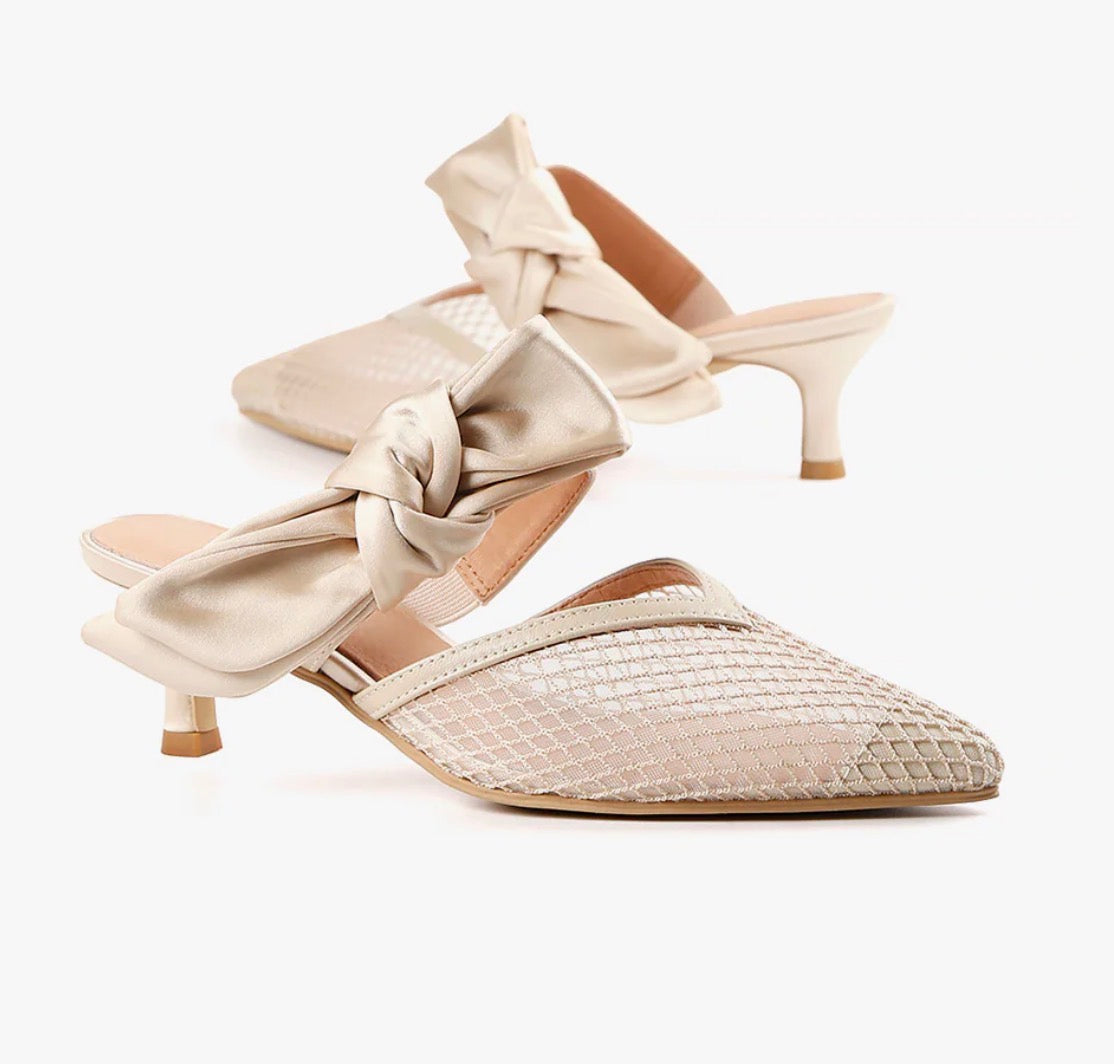 Side Bow Mule Beige