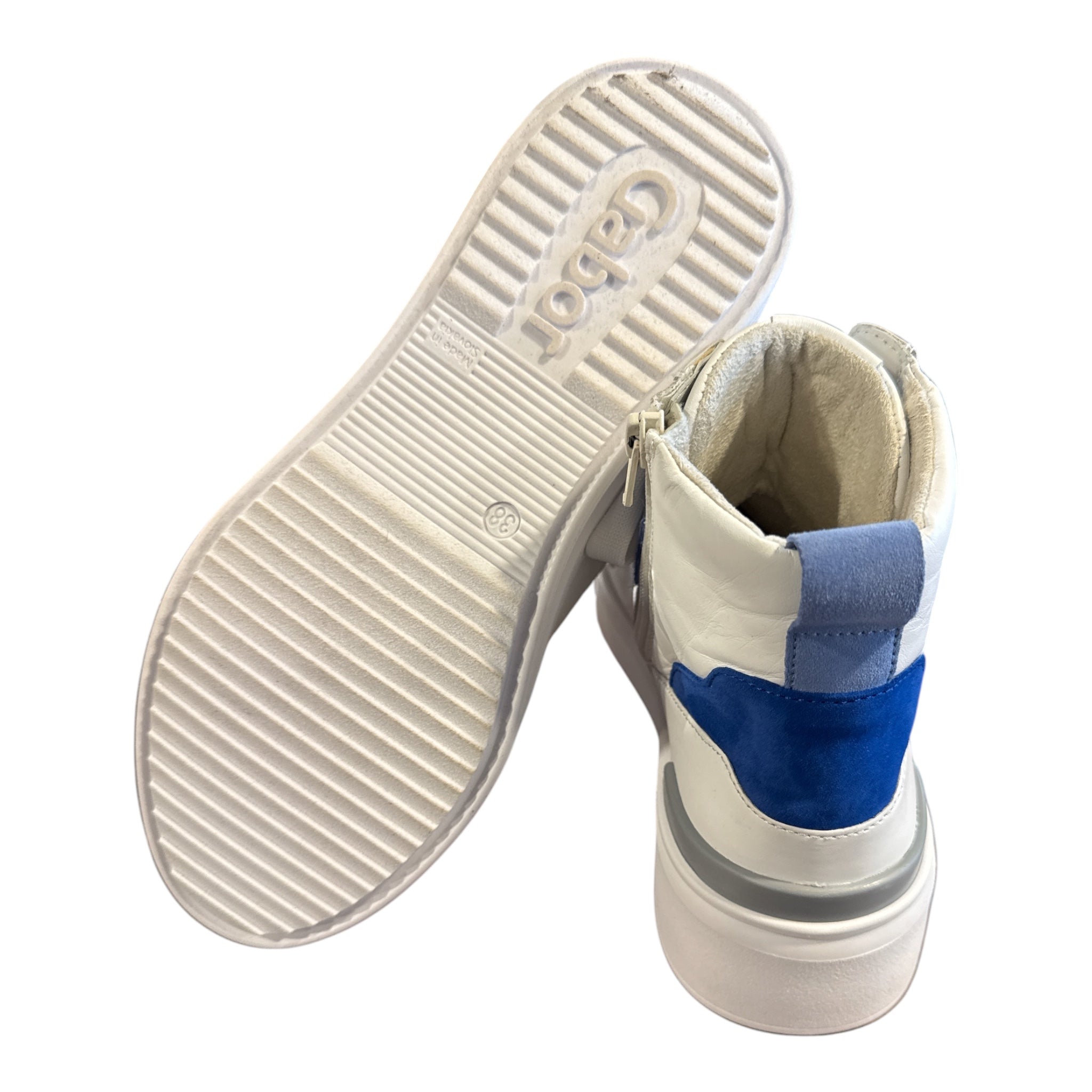 23.181.26 Hi Top Sneaker