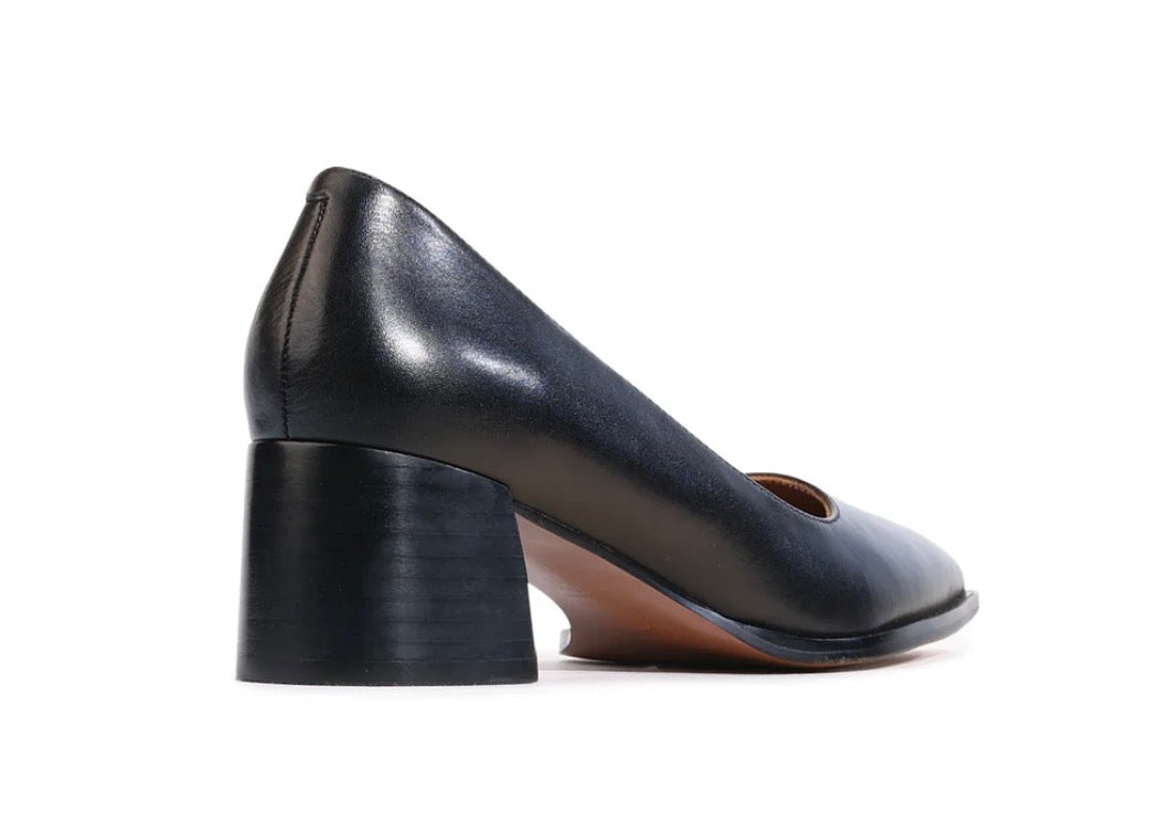 Auris Black - Urban Shoetique