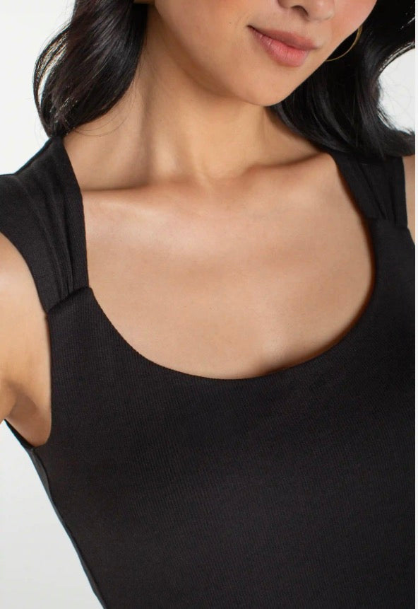 LM8J65K40 Sleeveless Knit Built in Bra Knit Top - Urban Shoetique