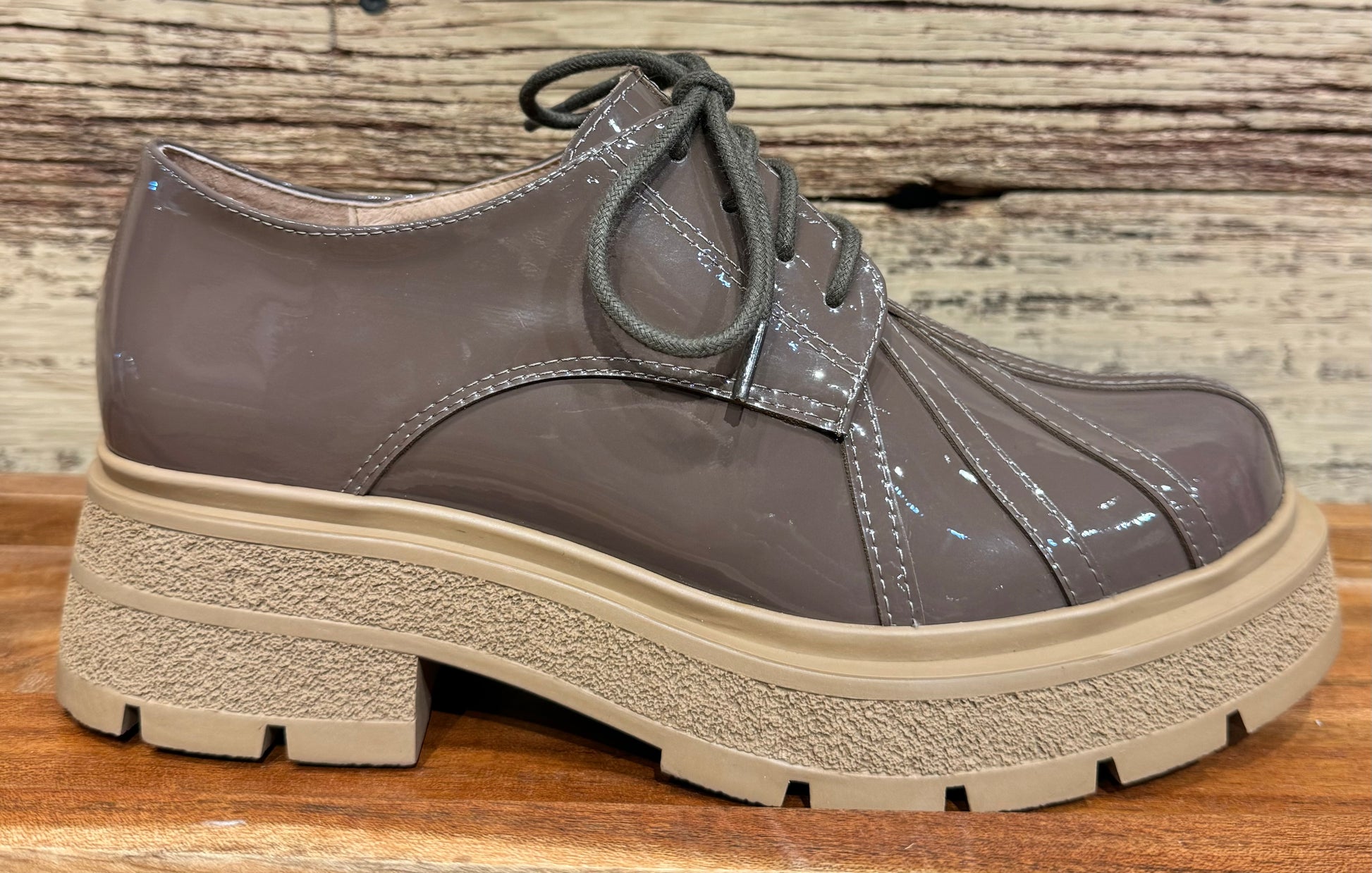 Overstitch Ox Brown - Urban Shoetique