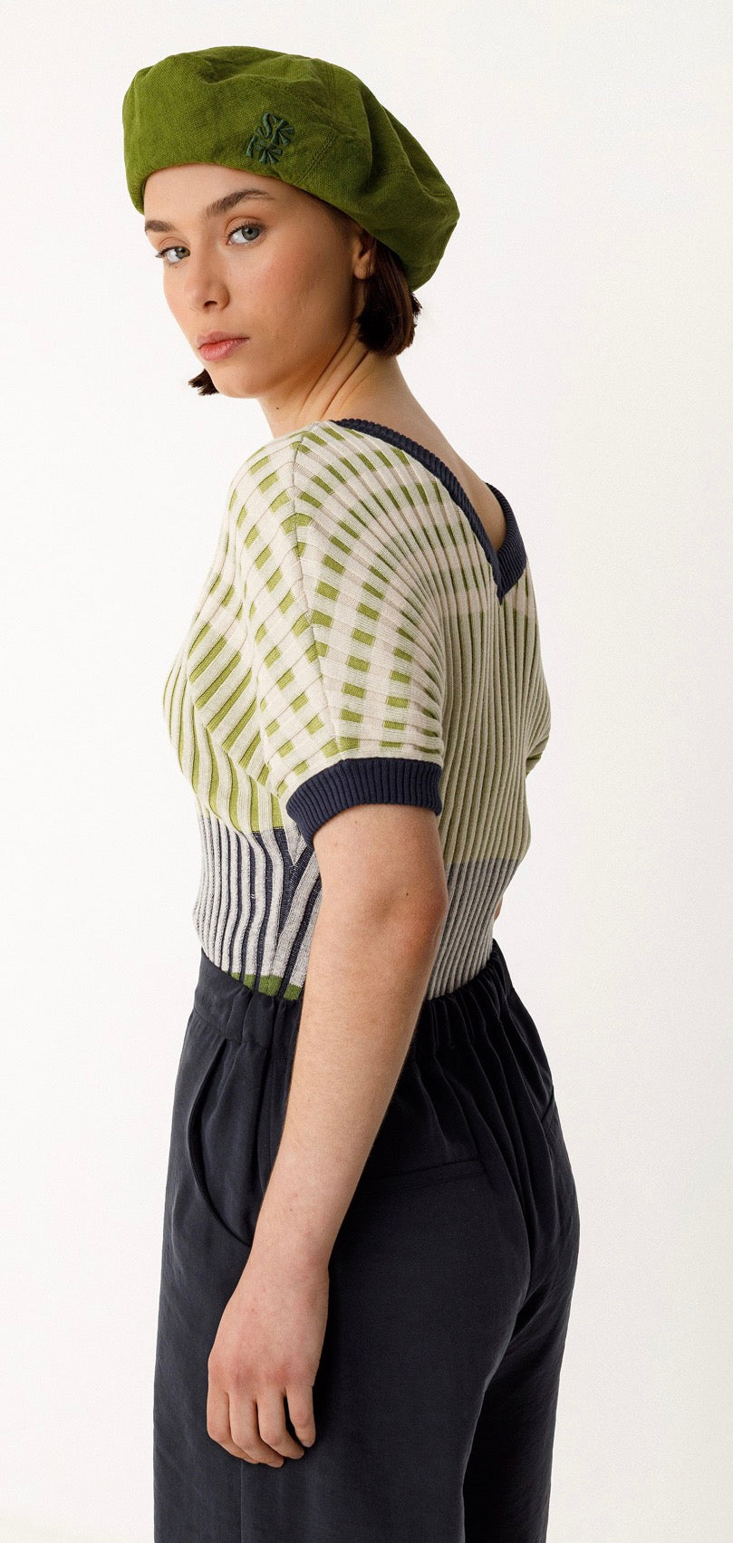 Kole-Gots Sweater in Multicolor - Urban Shoetique