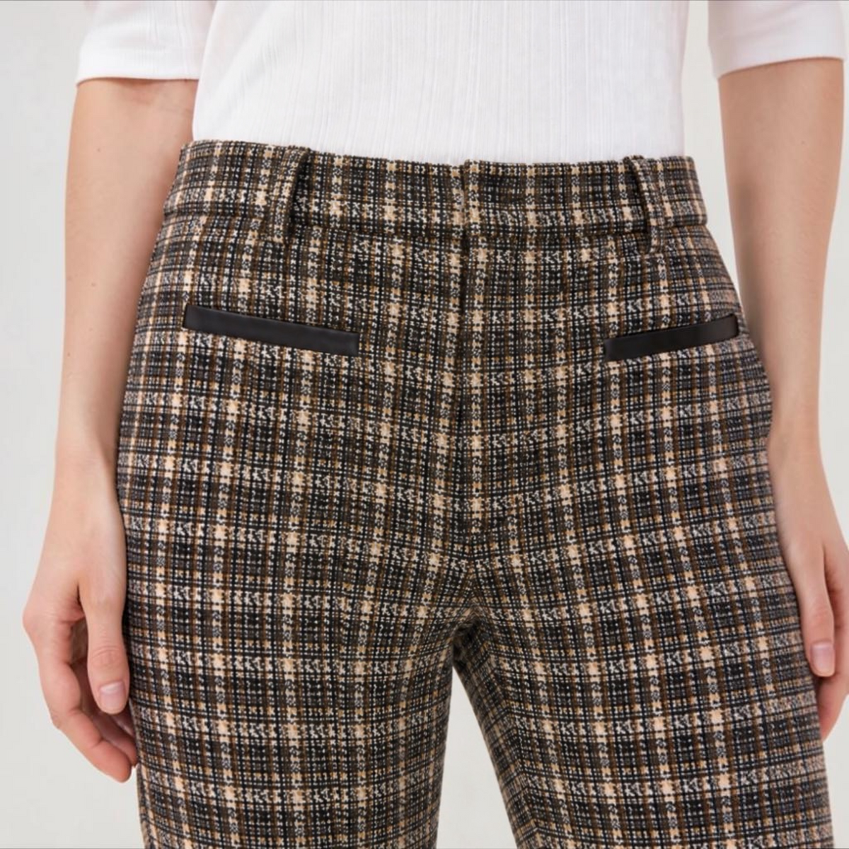 Midrise Trouser w/Faux Leahter Trim 29" LM5723TL77 BLKTN