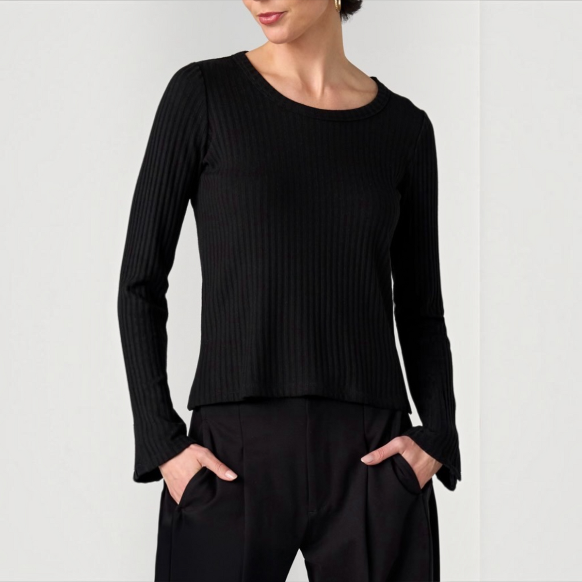 Long Sleeve Scoop Neck Knit Top LM8M23K61 Black