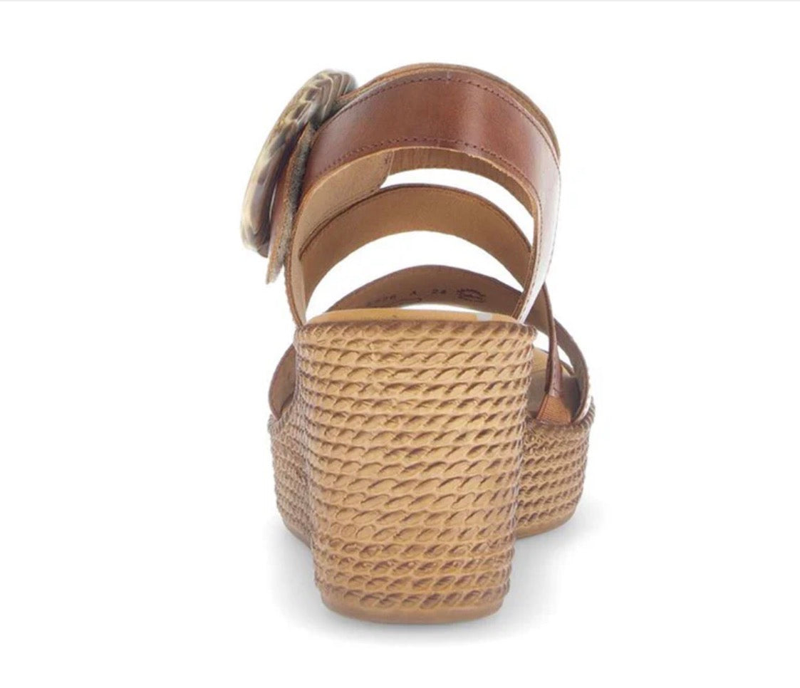 64.770.24 Wedge Sandal Camel