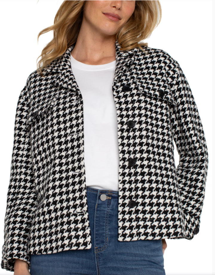 Boxy Shacket Black/White Houndstooth - Urban Shoetique