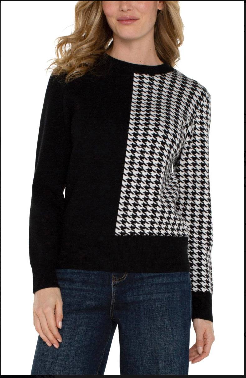 Long Sleeve Crew Neck Sweater Black White Houndstooth - Urban Shoetique