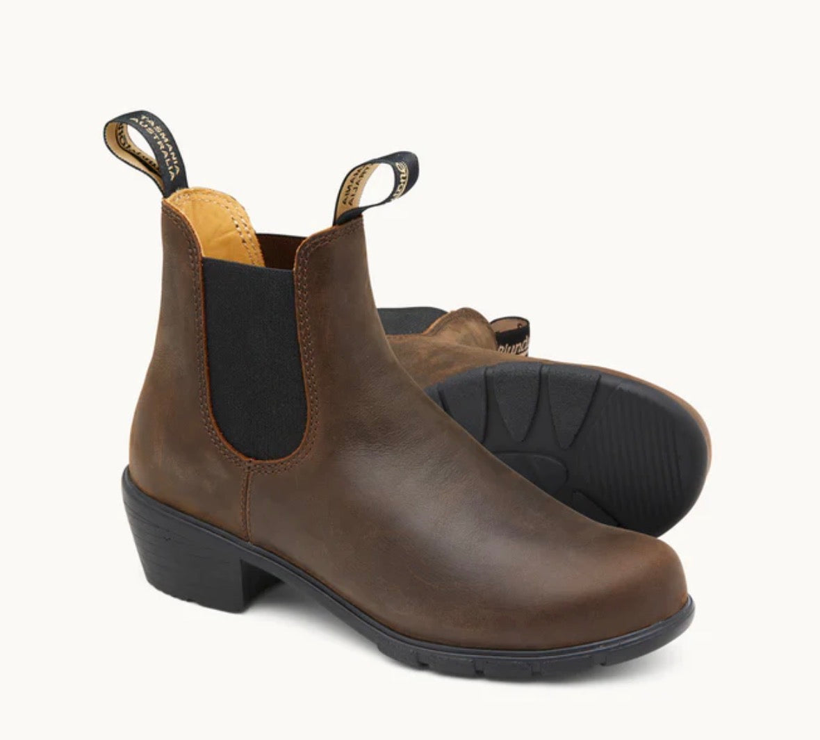 1673 Antique Brown