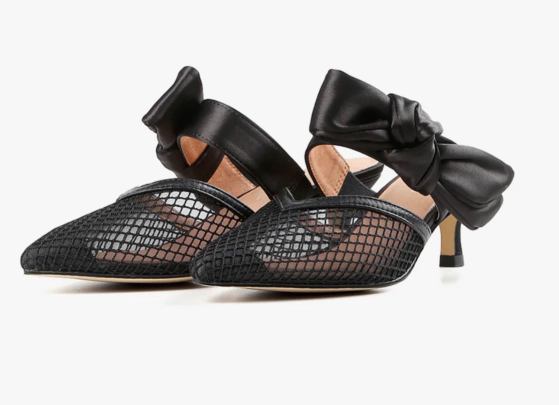Side Bow Mule Black