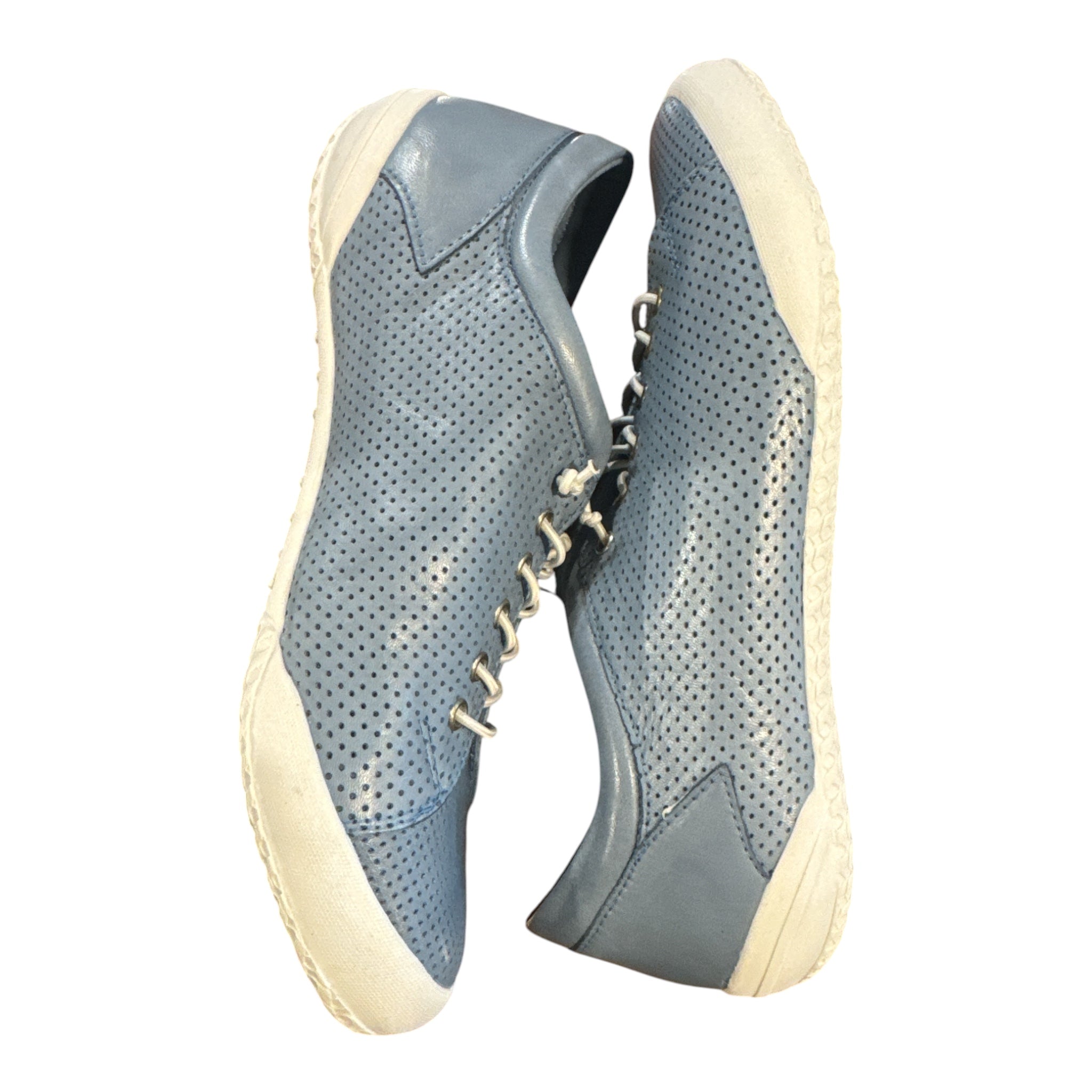 Teejay Sneaker