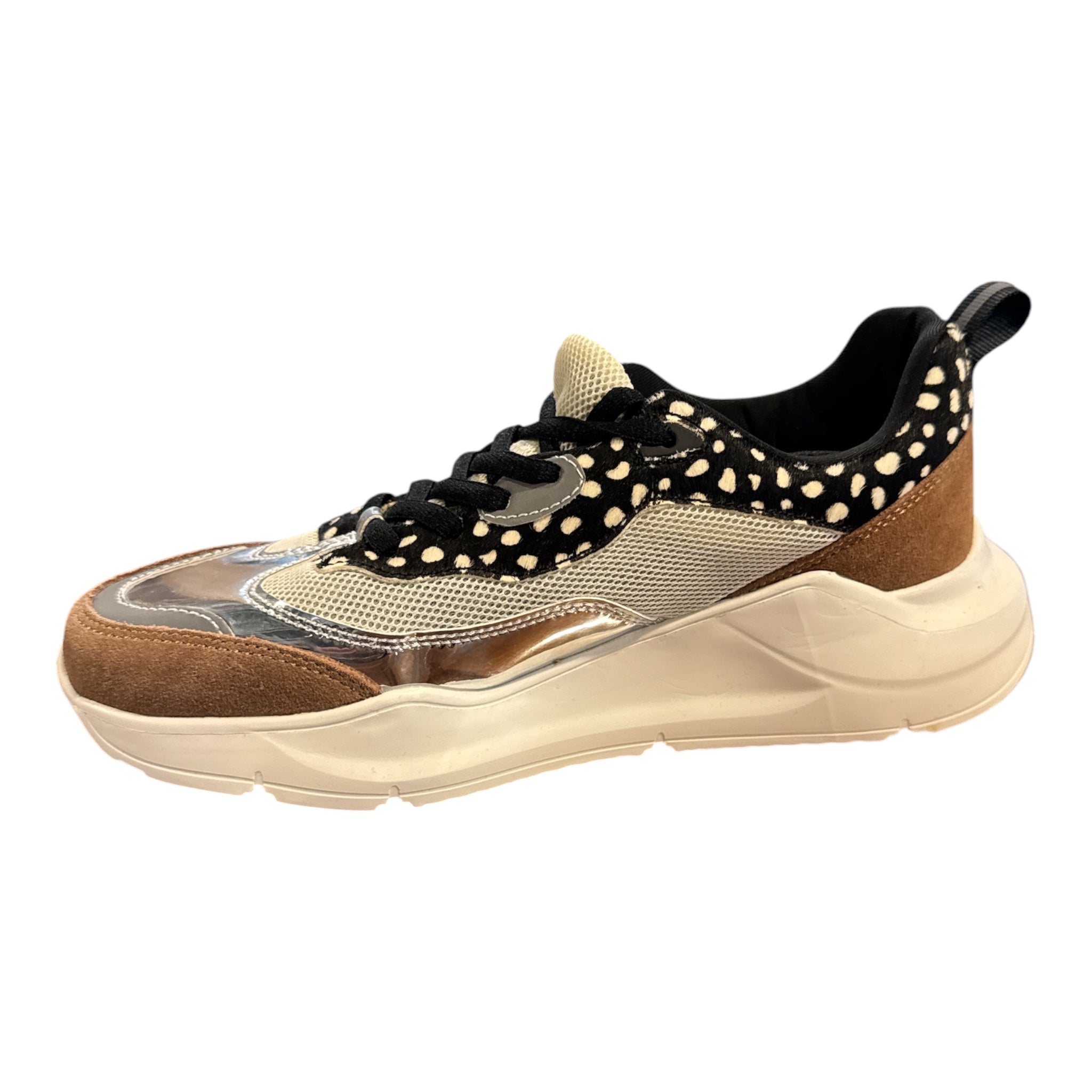 Nu Wave Fashion Sneak