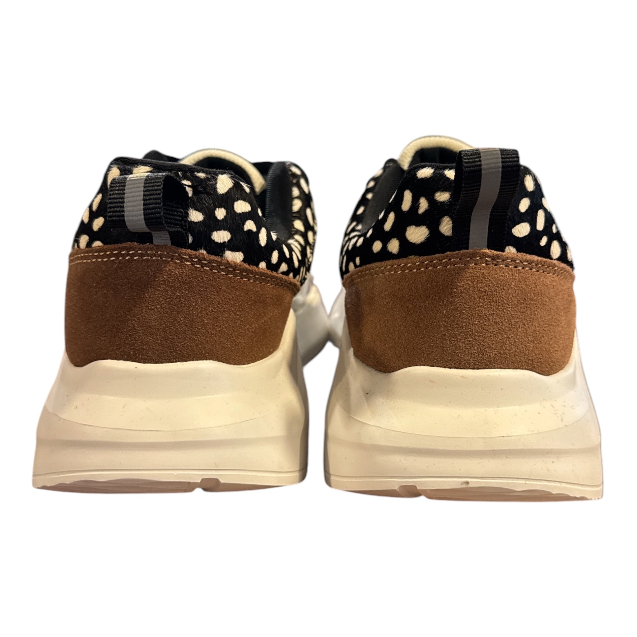 Nu Wave Fashion Sneak